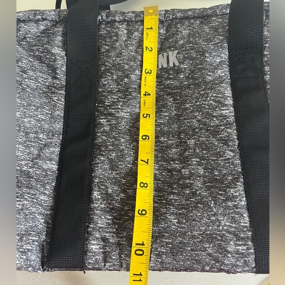 Victoria’s Secret Pink Marl Gray Quilted Duffle Bag Reflective Logo NWT - Picture 5 of 6